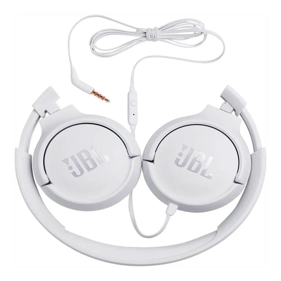 JBL Tune 500 detalle del auricular con sonido Pure Bass