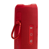 JBL Flip 7 detalle del clip rojo integrado