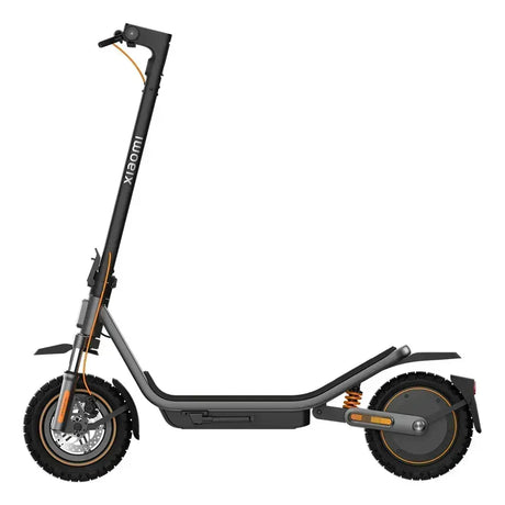 catalog:6e22d449-b2b6-4f60-8e8d-2929357a3700